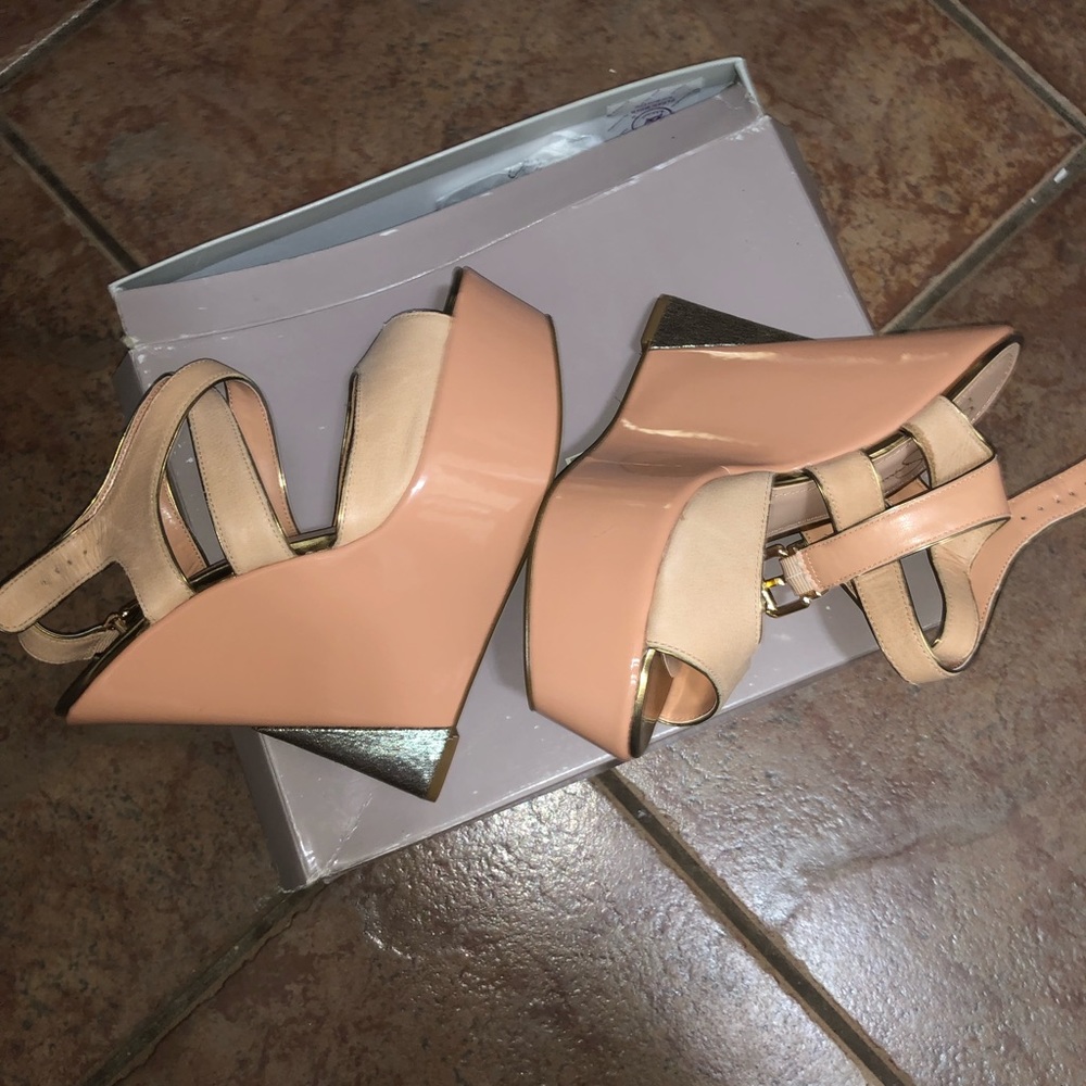 Jessica Simpson wedges